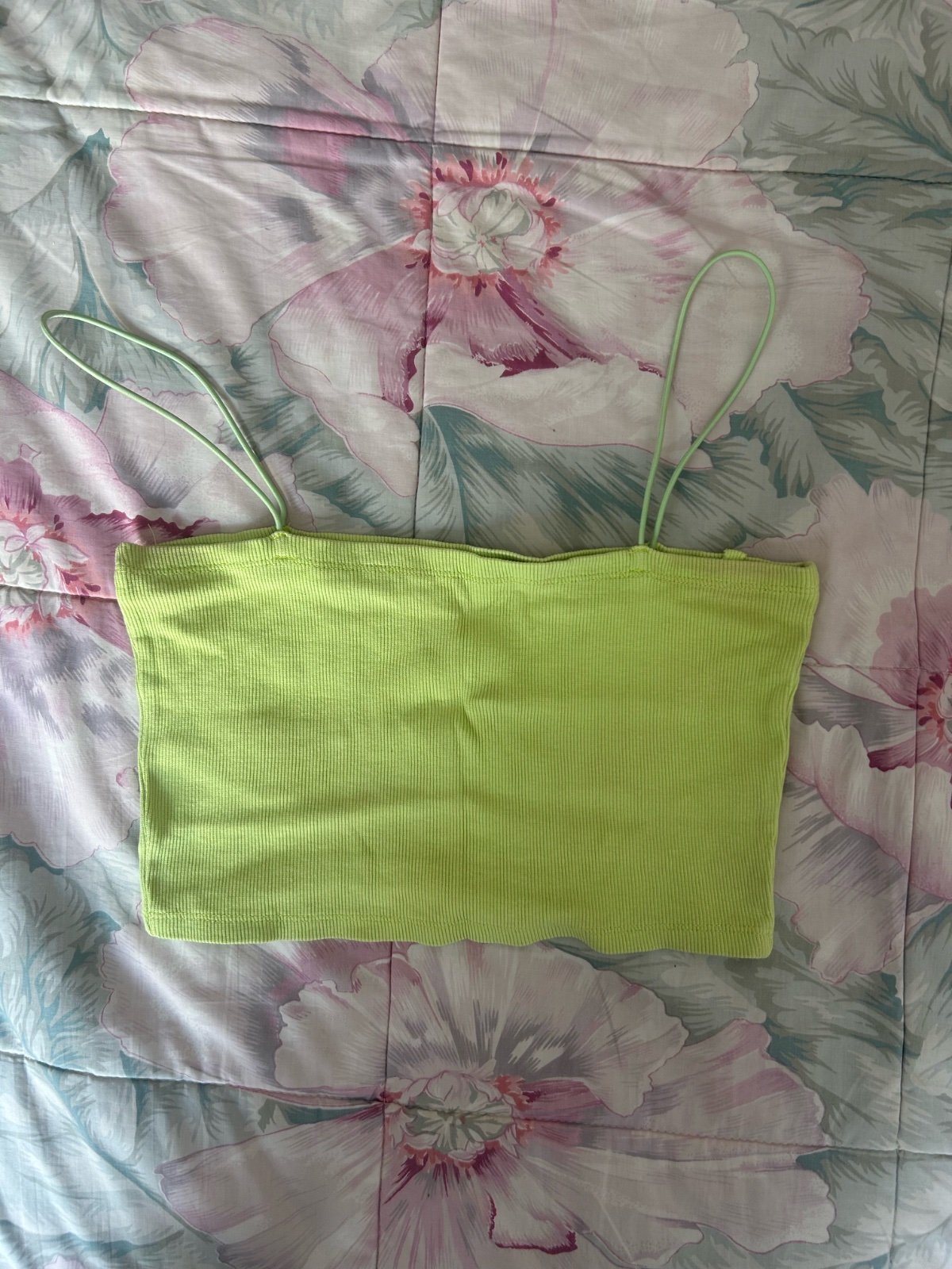 Crop top taille m HA