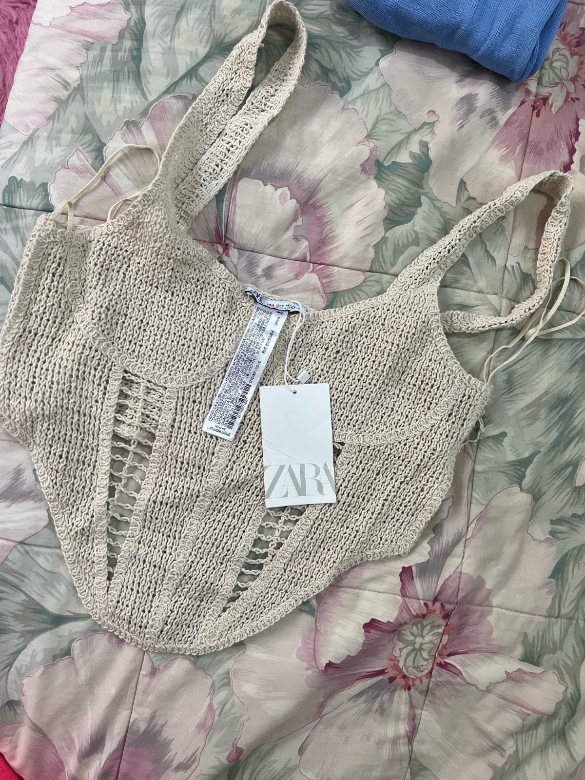 Haut zara avec etiquette taille s ylabes M zeda