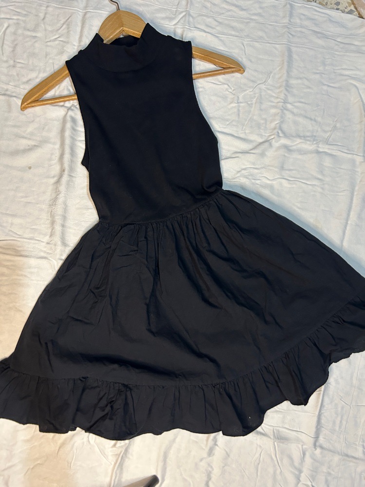 Robe noir zara taille M 