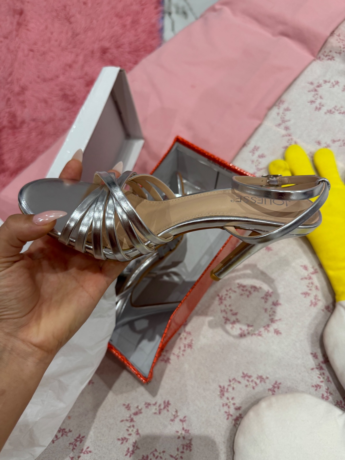 Talon joliesse neuf avec etiquette pointure 36/37