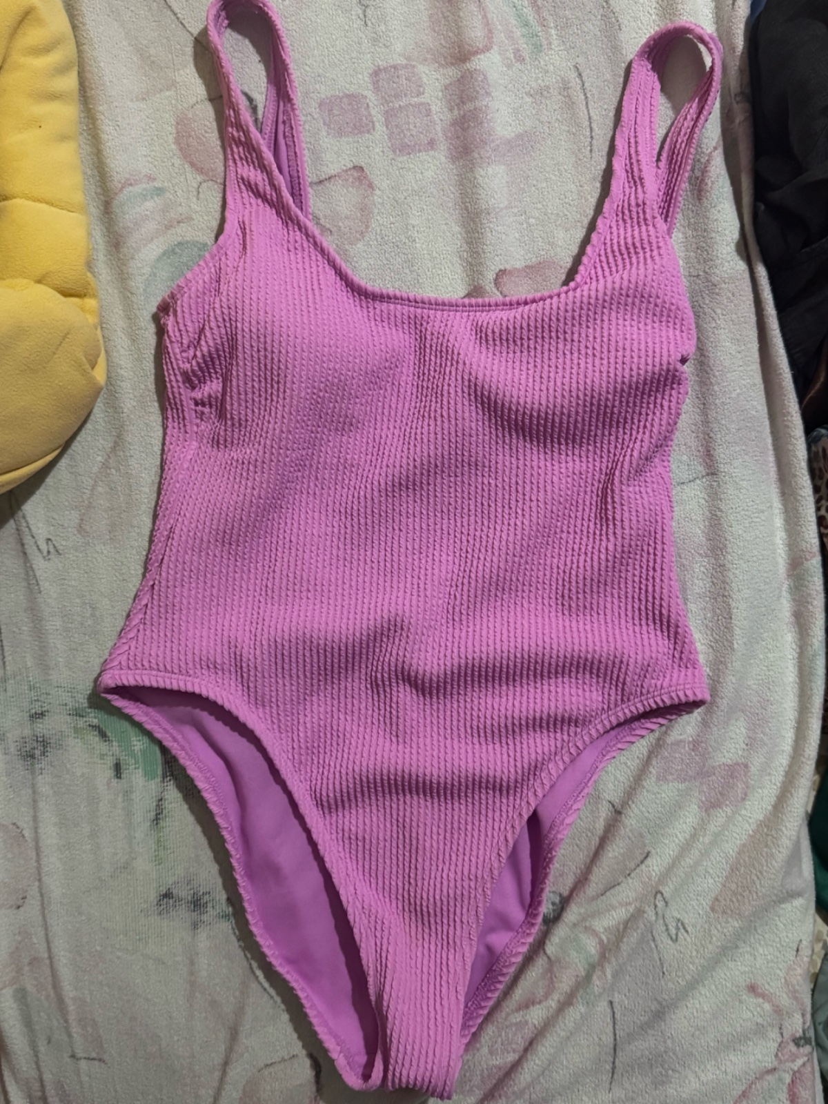 Maillot rose rembourrée taille M