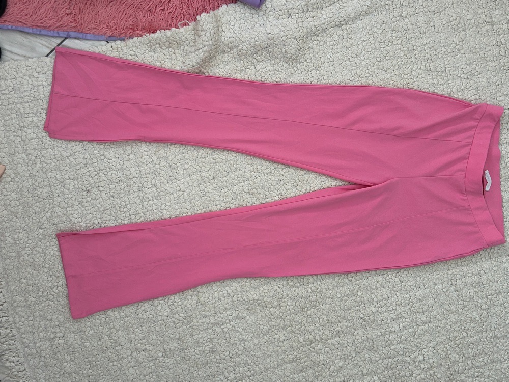 Pantalon rose taille L a 40dt