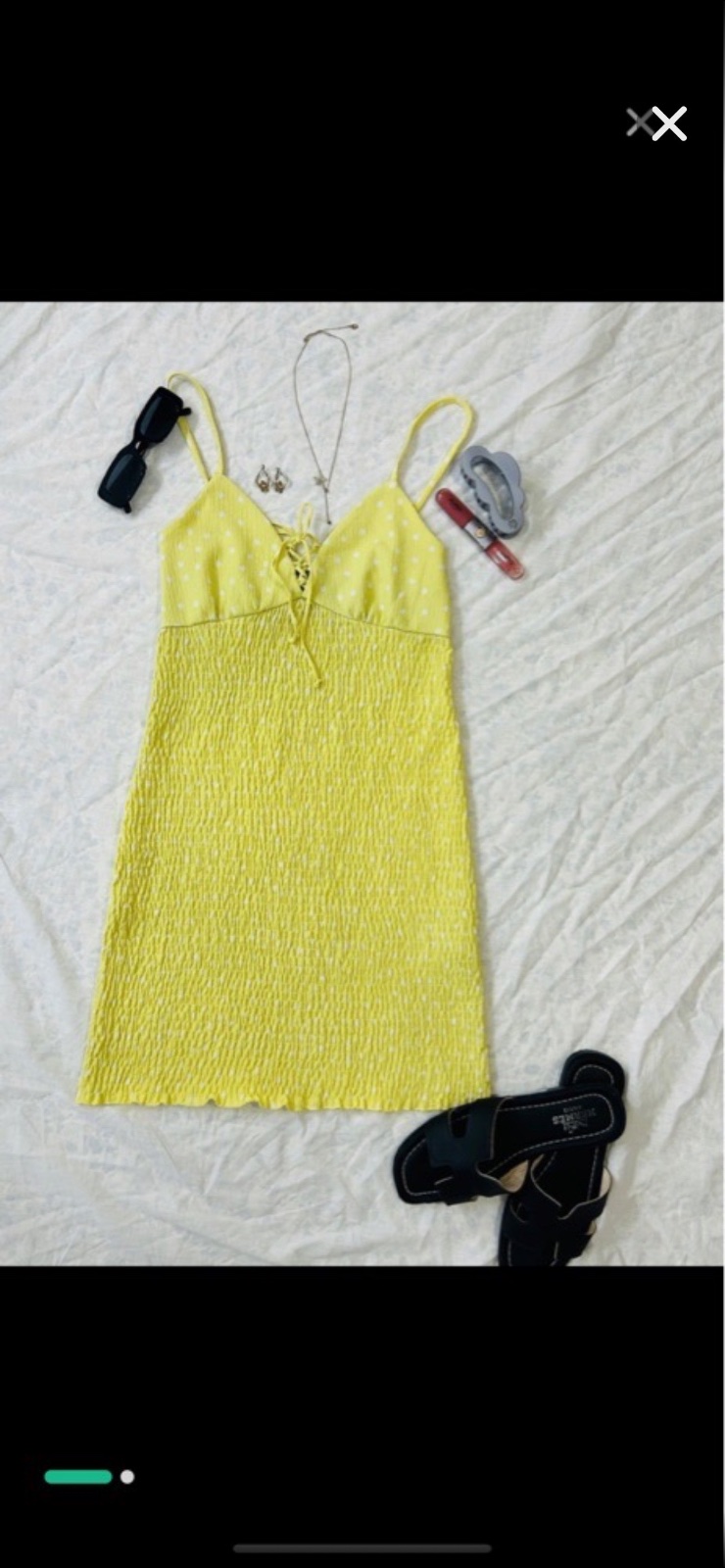 Robe jaune taille S bershka
