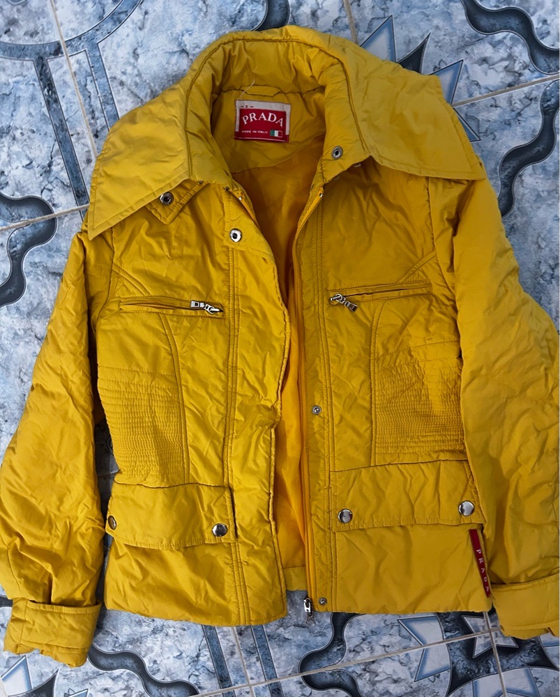 Veste PRADA jaune taille S 