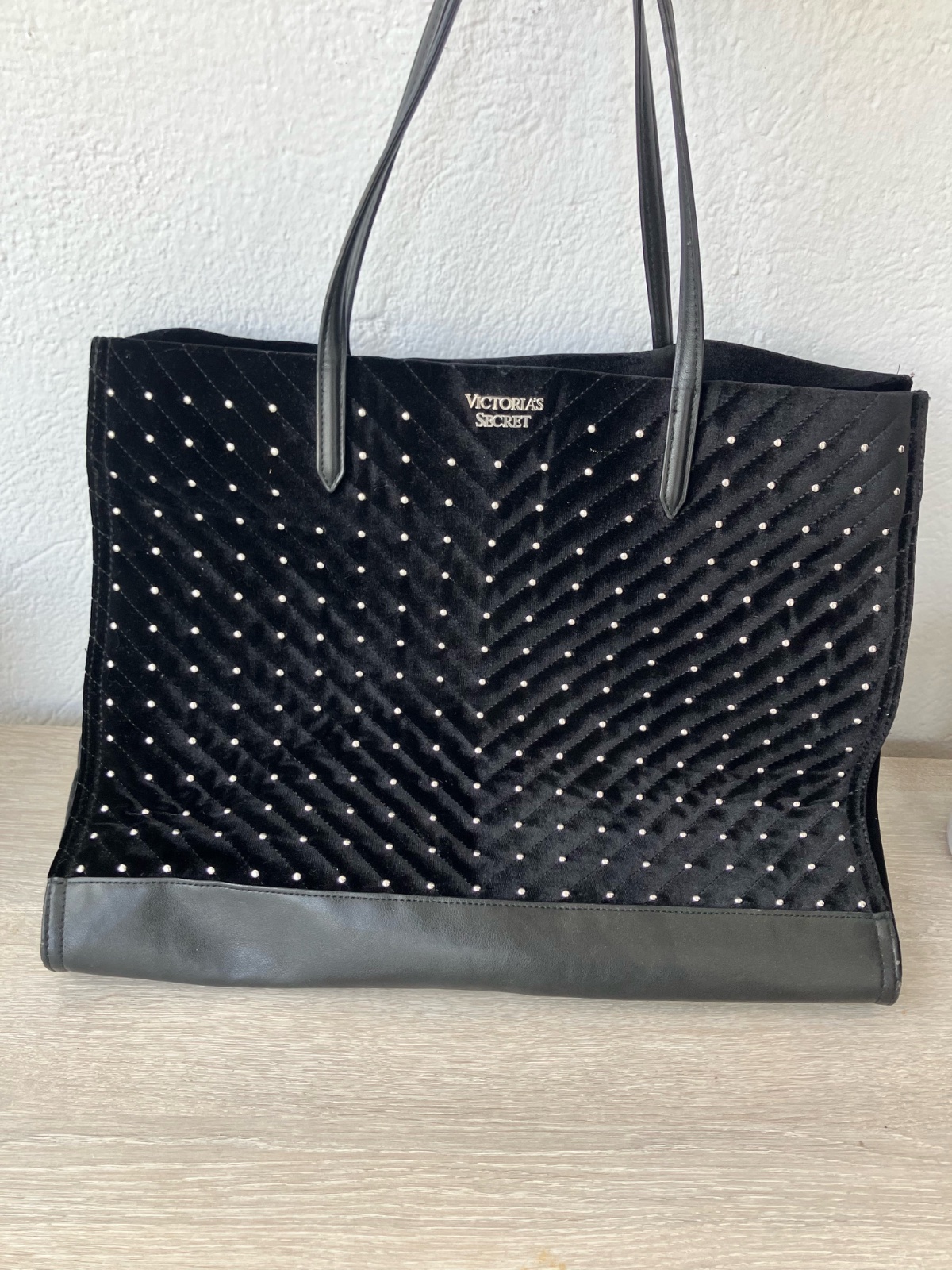 Sac Cabas / Tote Bag Victoria’s Secret Authentique – Velours Noir Studded