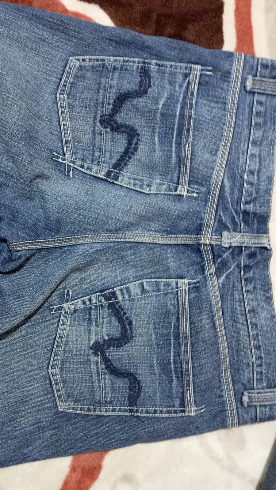 Identic jeans 