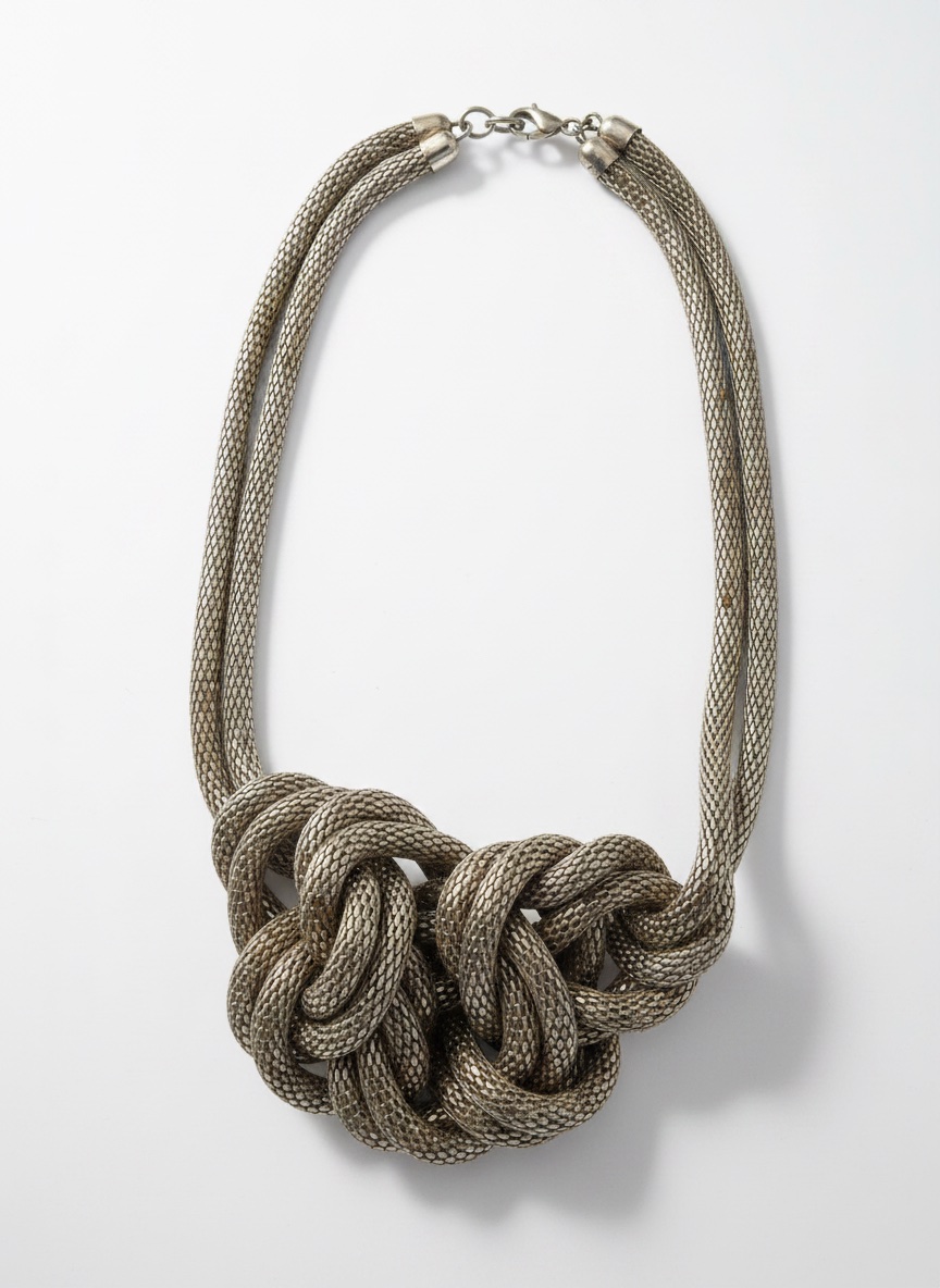 Collier en bronze 