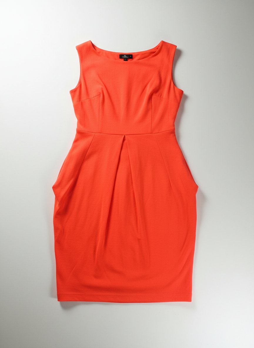 Robe rouge vif sans manches taille XL