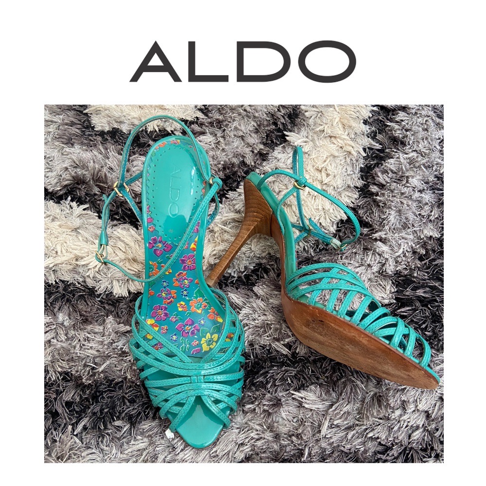 Aldo Leather Strappy Sandals 💙
