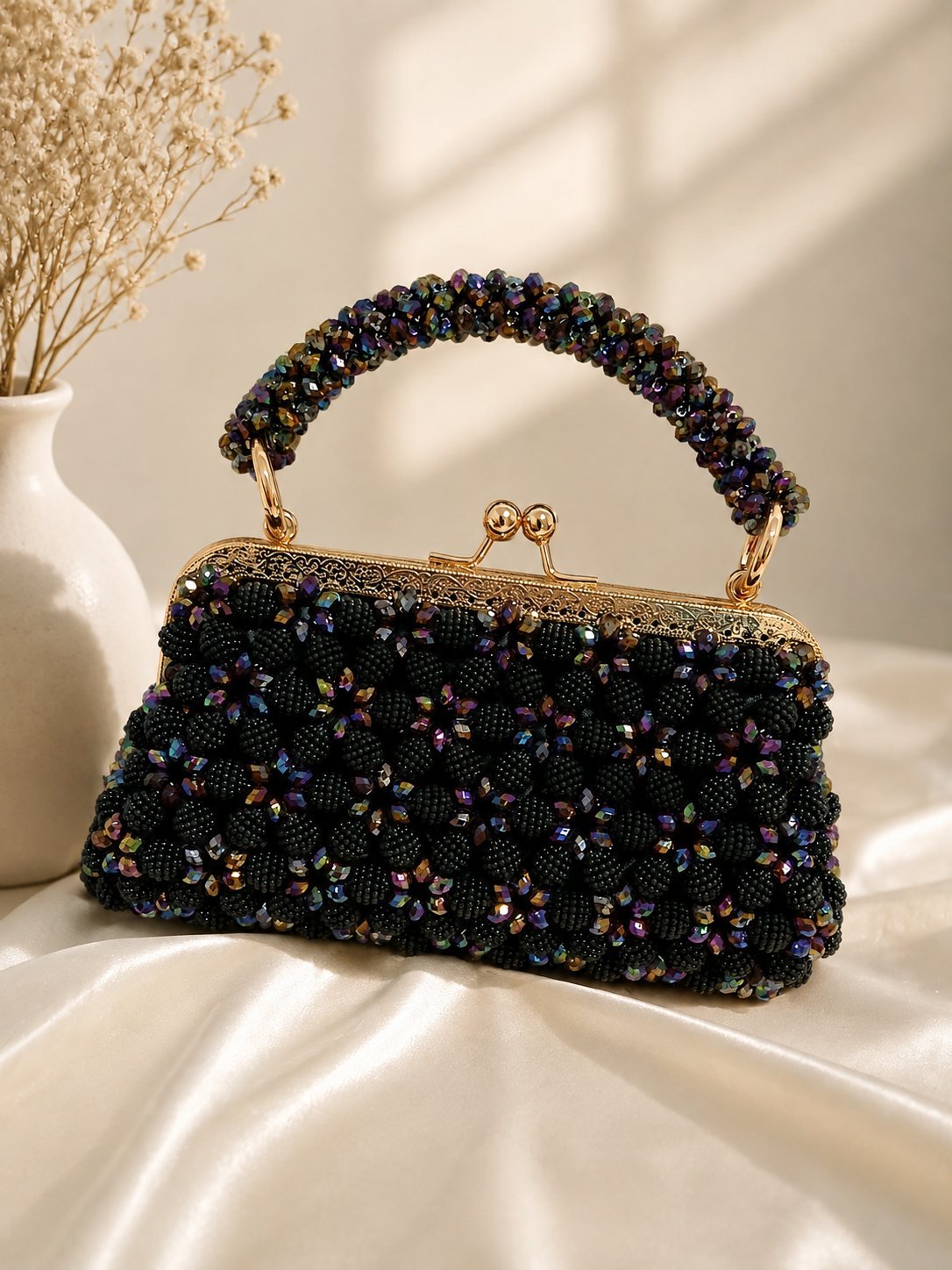 Sac à main en perles noires – Fait main ✨