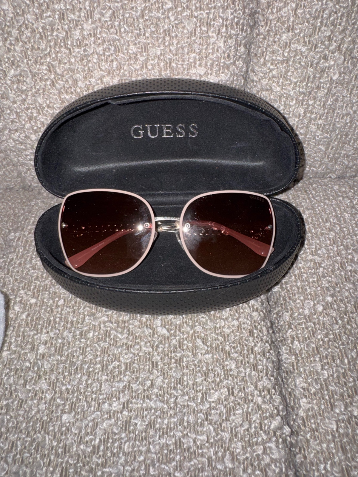 Lunette guess neuf 