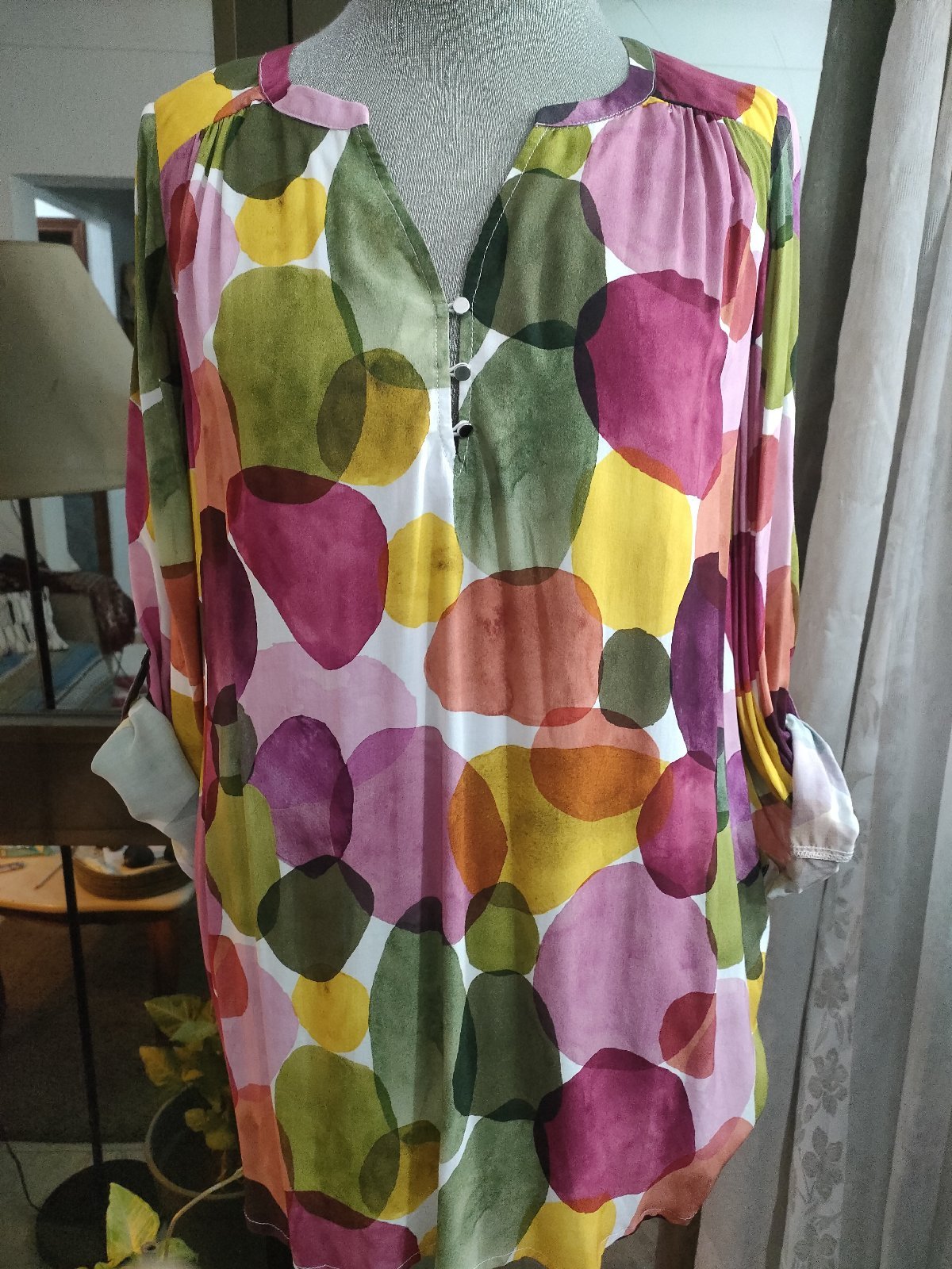 Une chemise armand thiery taille 46