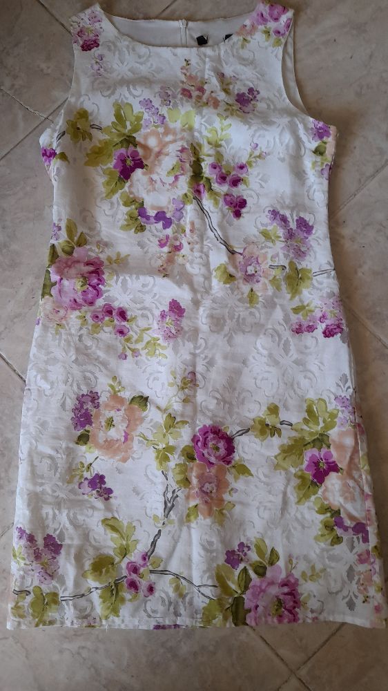 Robe florale taille 38
