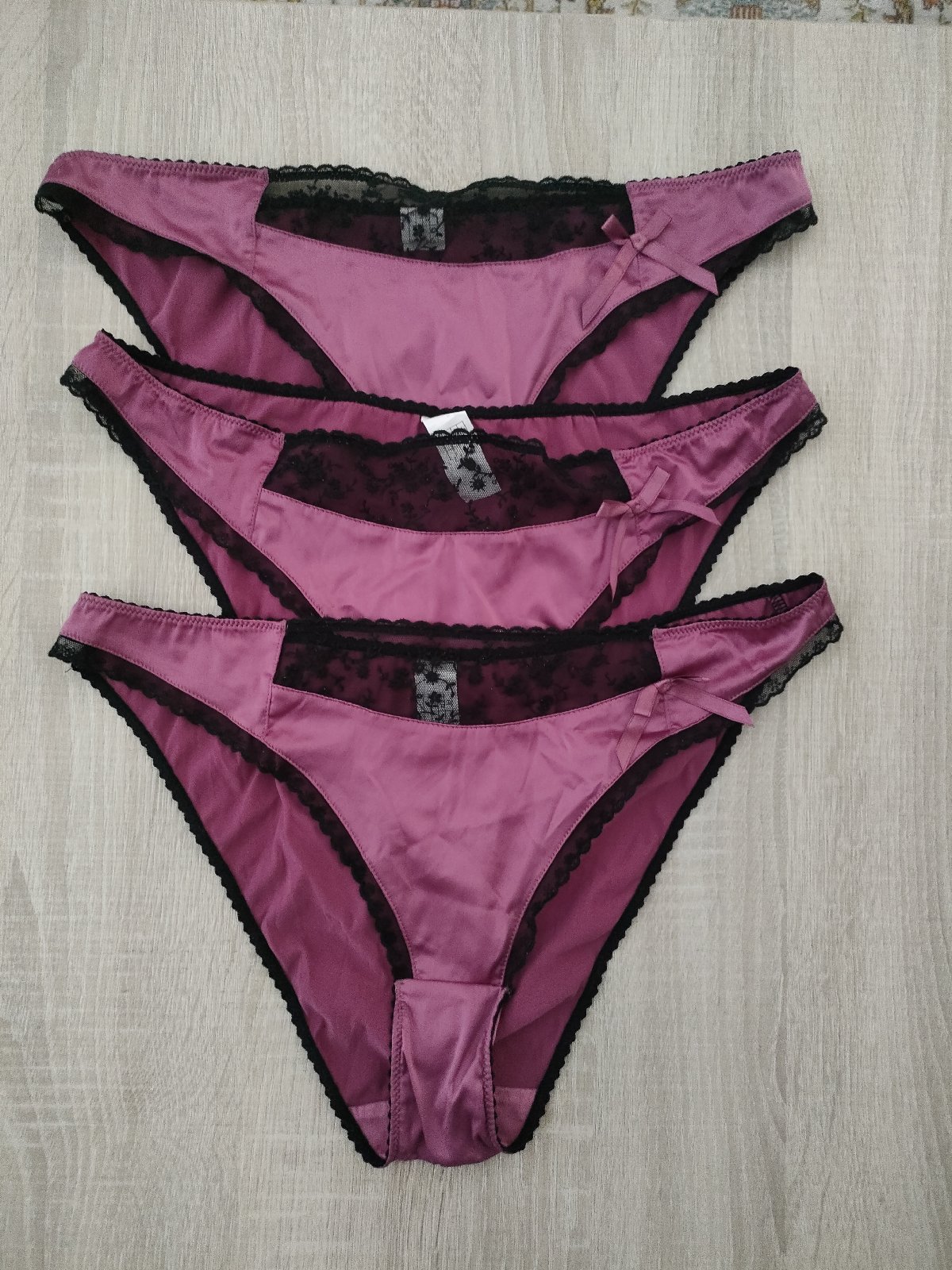 Un lot de 3 slip taille 40