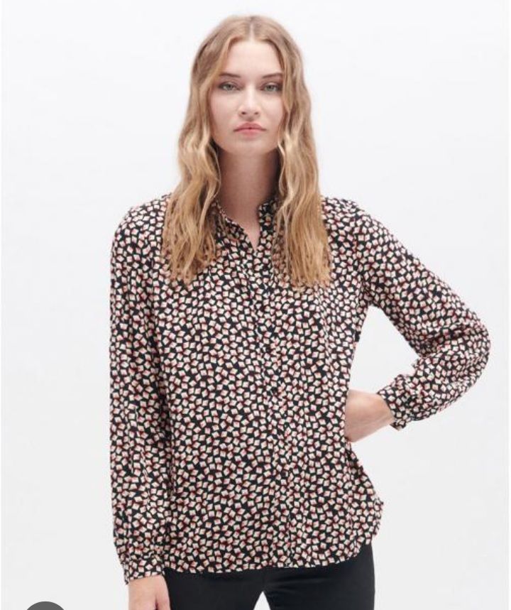 Une chemise manche longue  caroll