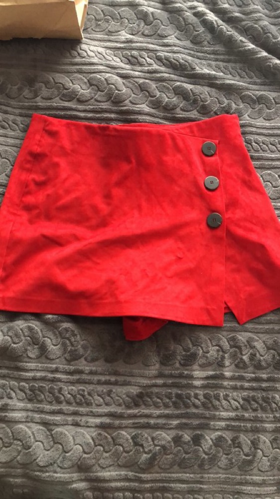 Jupe short zara portee 1 seule fois