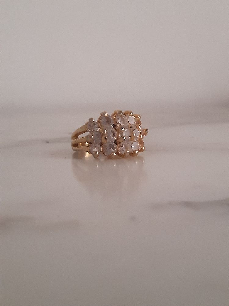 Une bague 