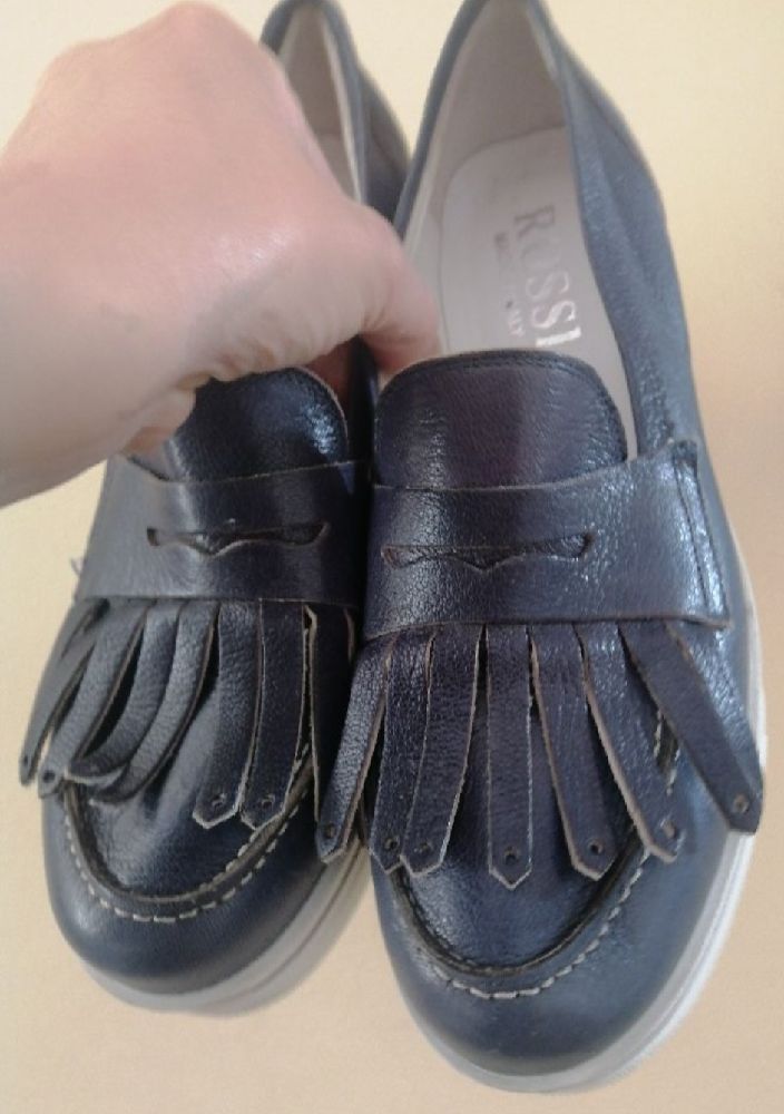 Moccassin Rossi cuir super confortable