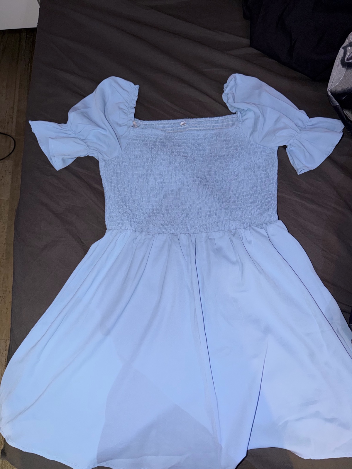 Robe bleue coupe midi
