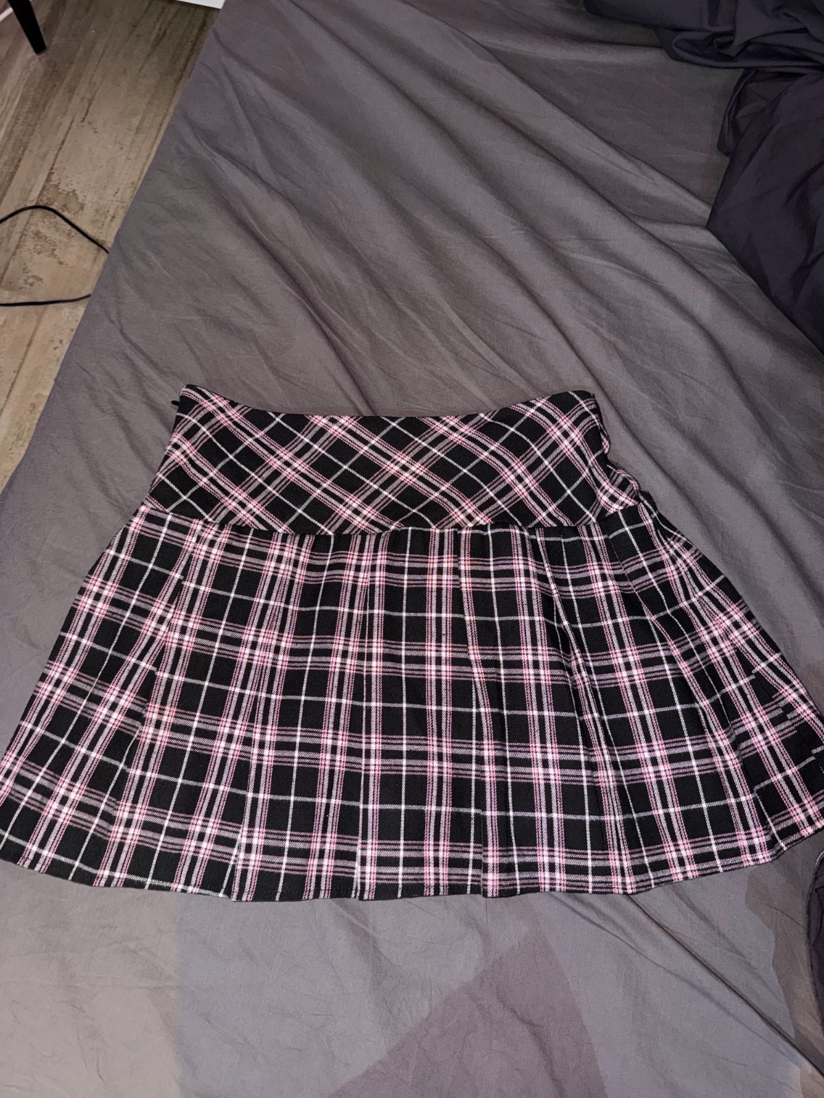 Shein pleated pink skirt