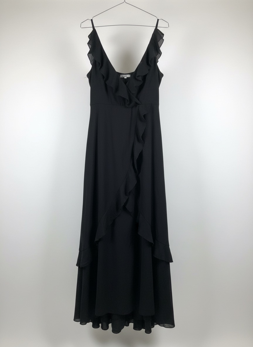 Robe noir💃💃💃☀️☀️☀️🥀🥀🥀🥀🥀