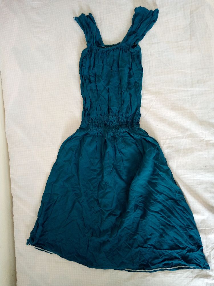 robe turquoise foncé