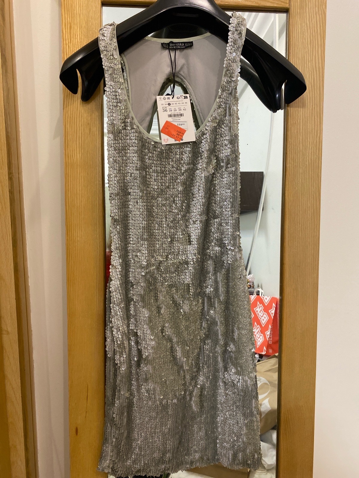 Robe de soirée bershka avec etiquette