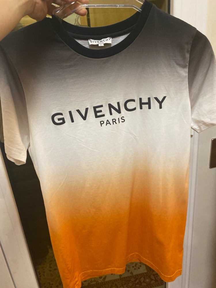 pull chivenchy jamais utilisé nouvelle collection