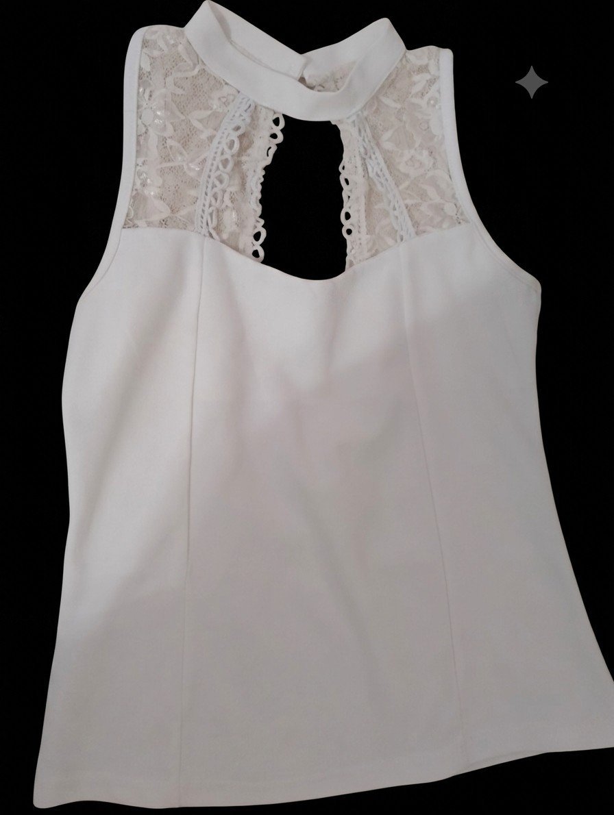 Top blanc élégant 