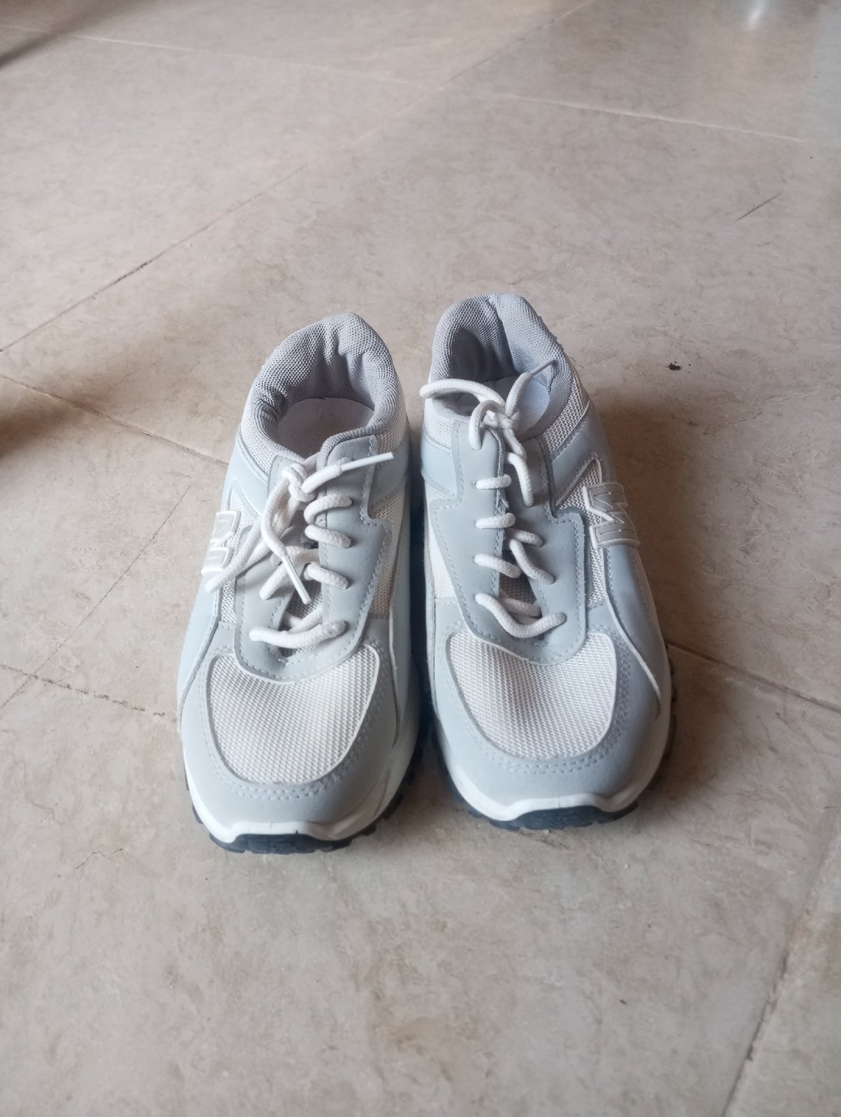 Sneakers New Balance (jamais porté)