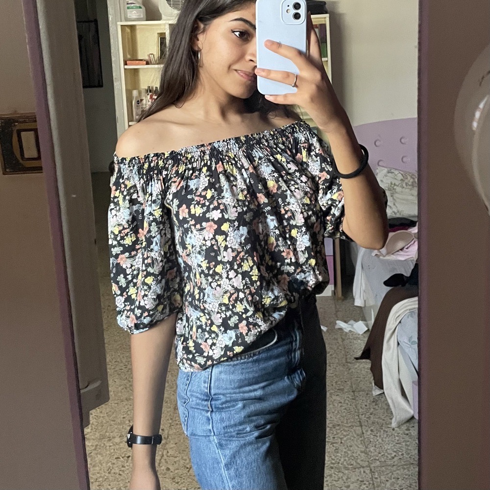 Pull fleuri