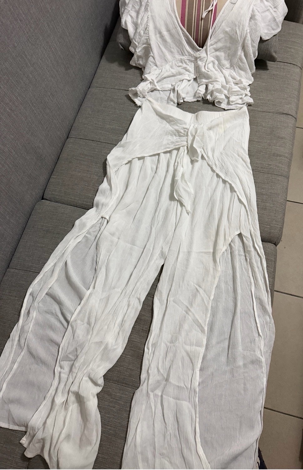 Un haut + pantalon 