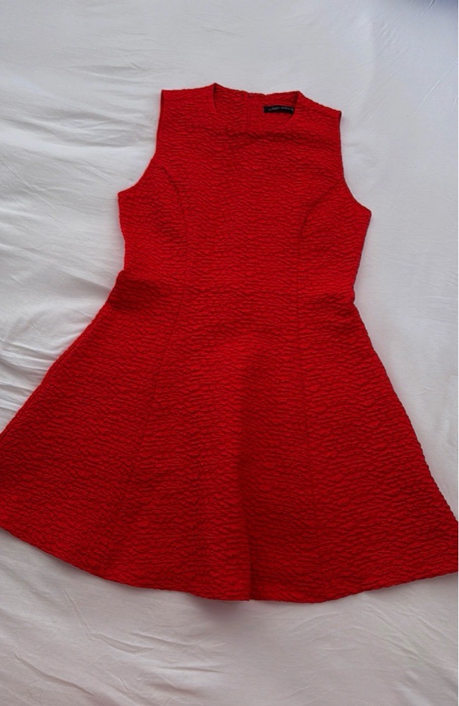 Robe rouge Zara