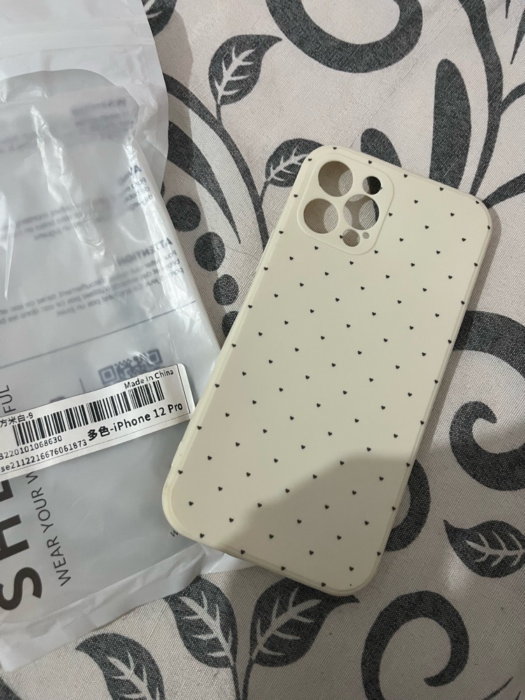 ✨ Coque iPhone 12 Pro – Style simple et élégant ✨