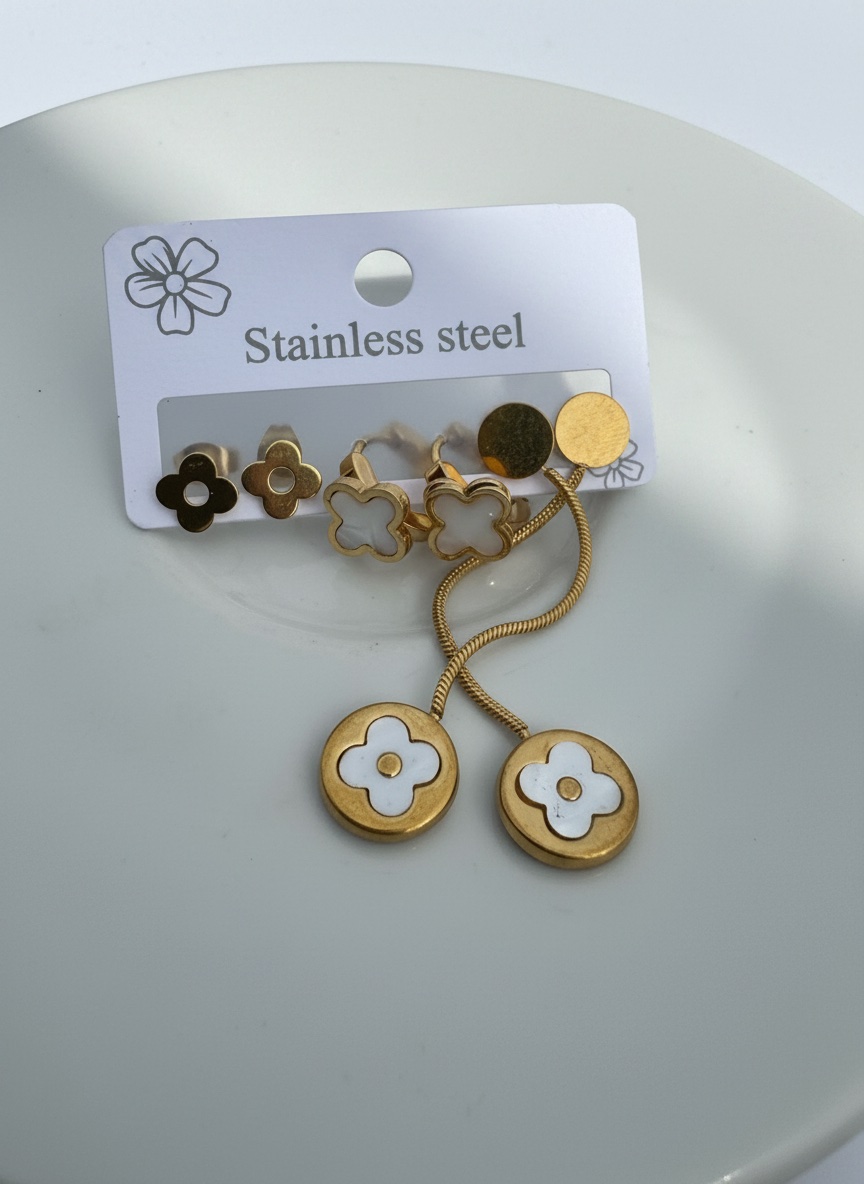 Lot de 3 boucles d'oreilles 2  ✨
