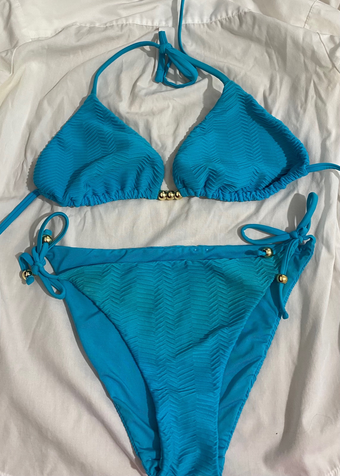Bikini blue