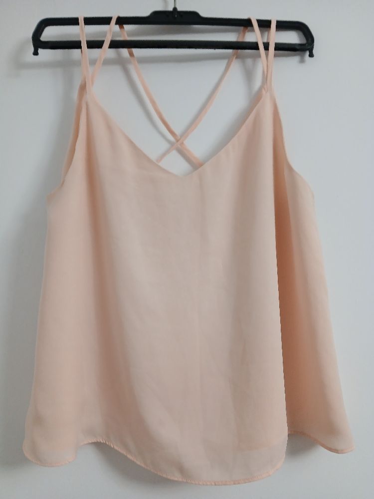 Top fluide, fines bretelles , double layers, croisées au dos