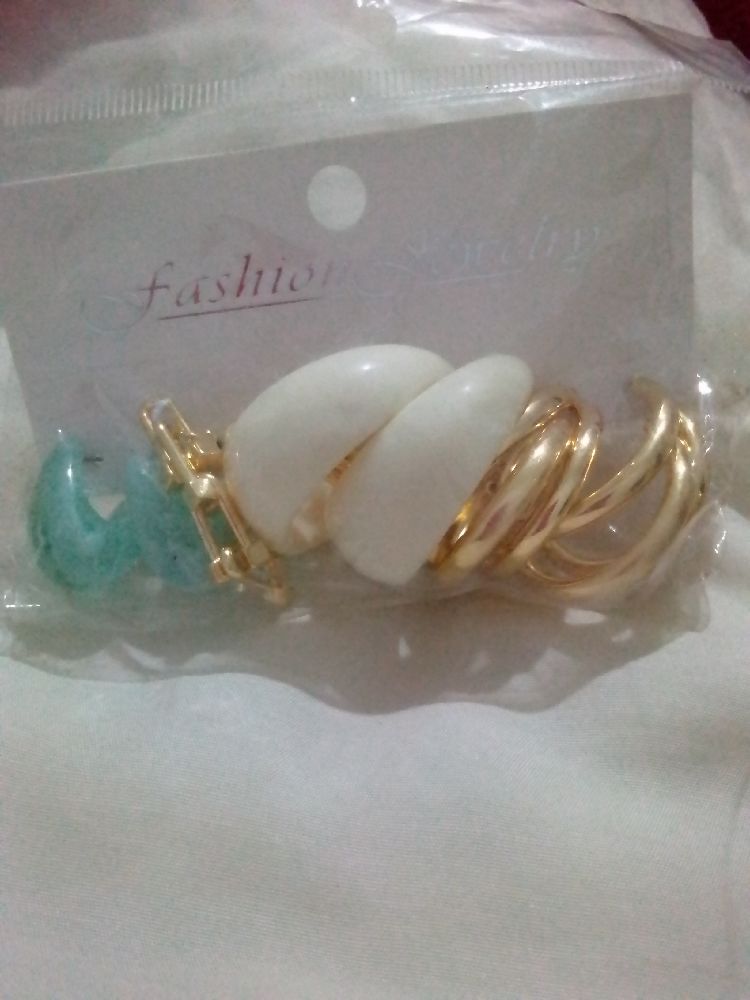 Lot boucles d'oreilles 5 boucle 