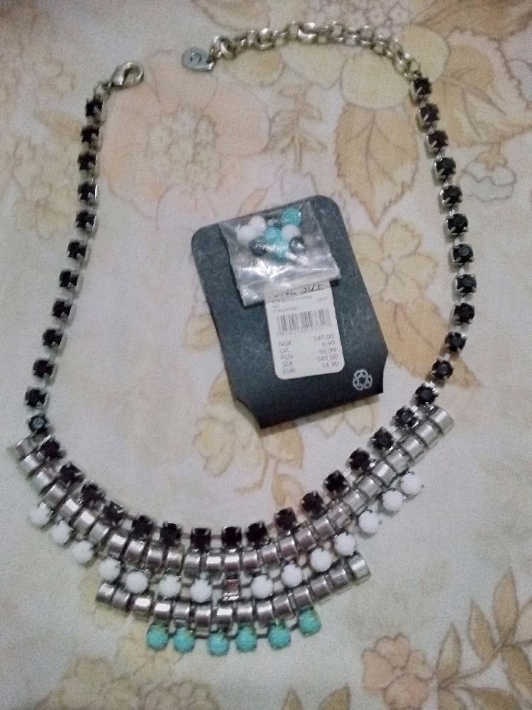 Collier Neuf 