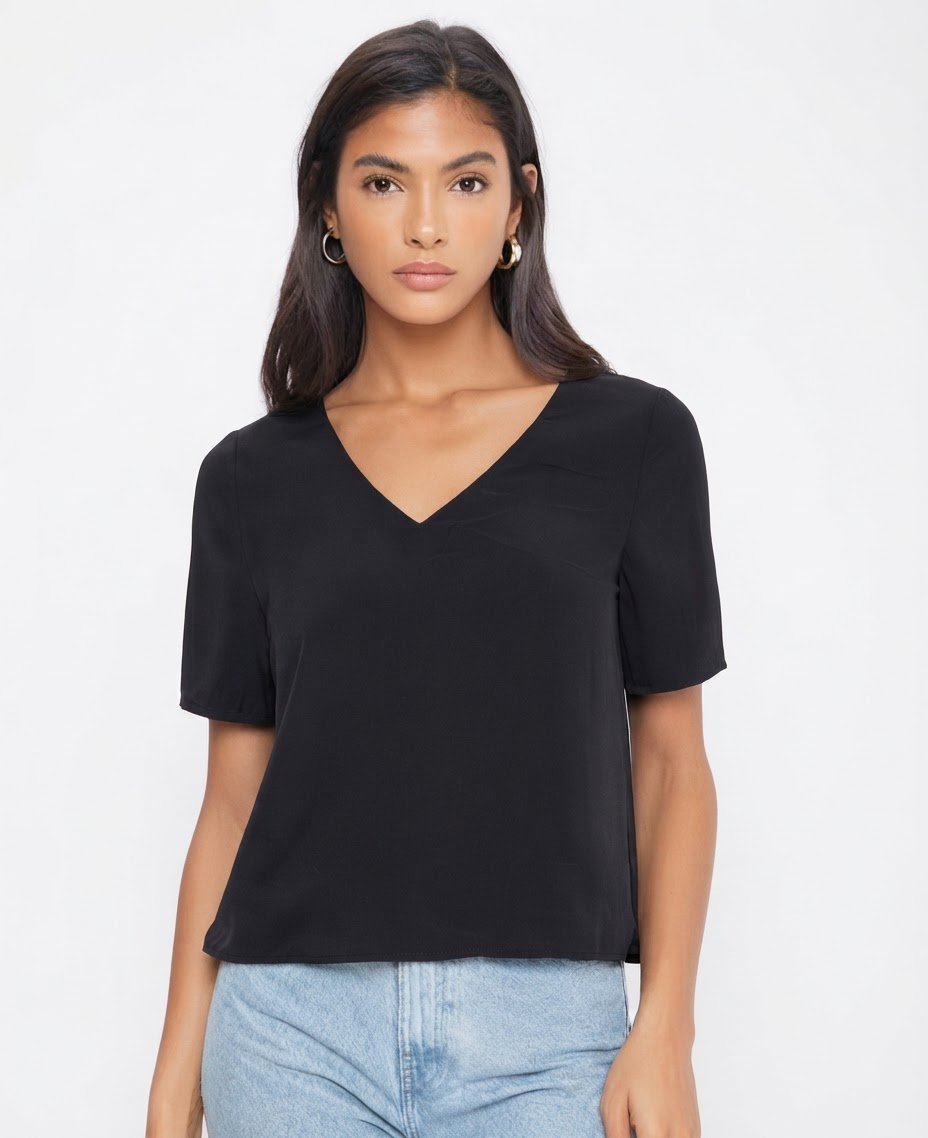  t-shirt noir col V