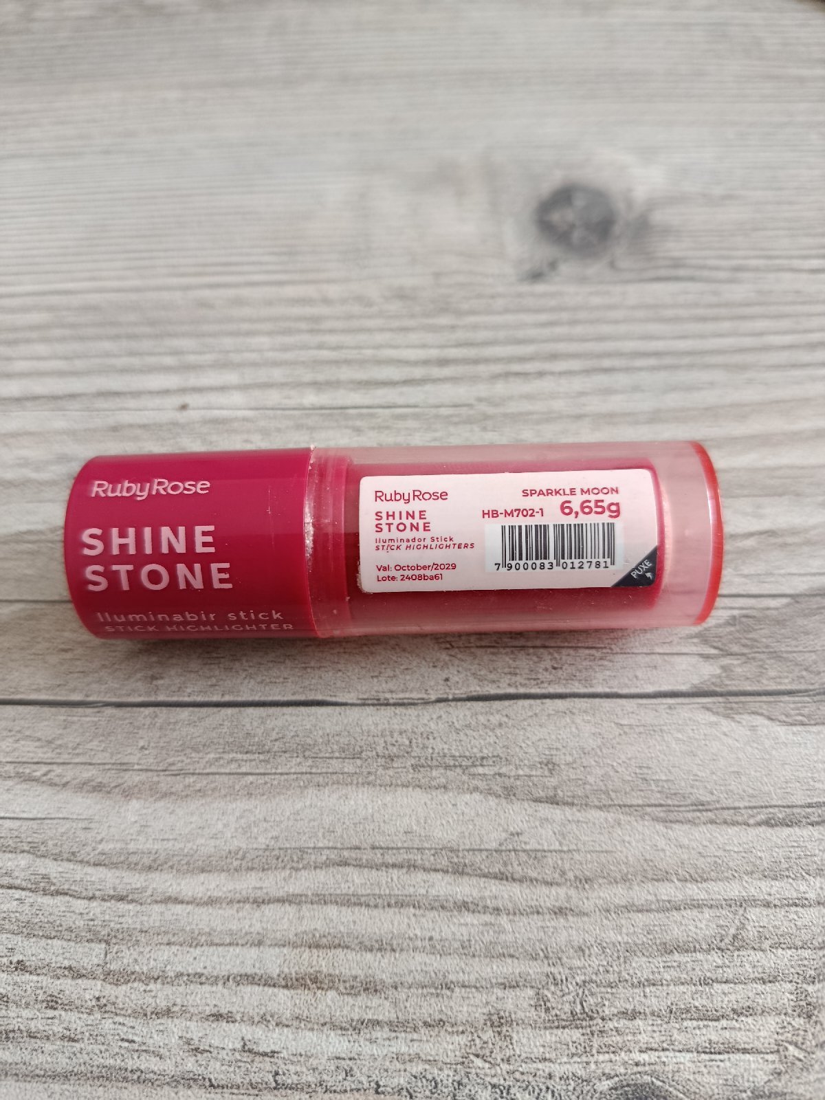 Highlighter RUBY ROSE