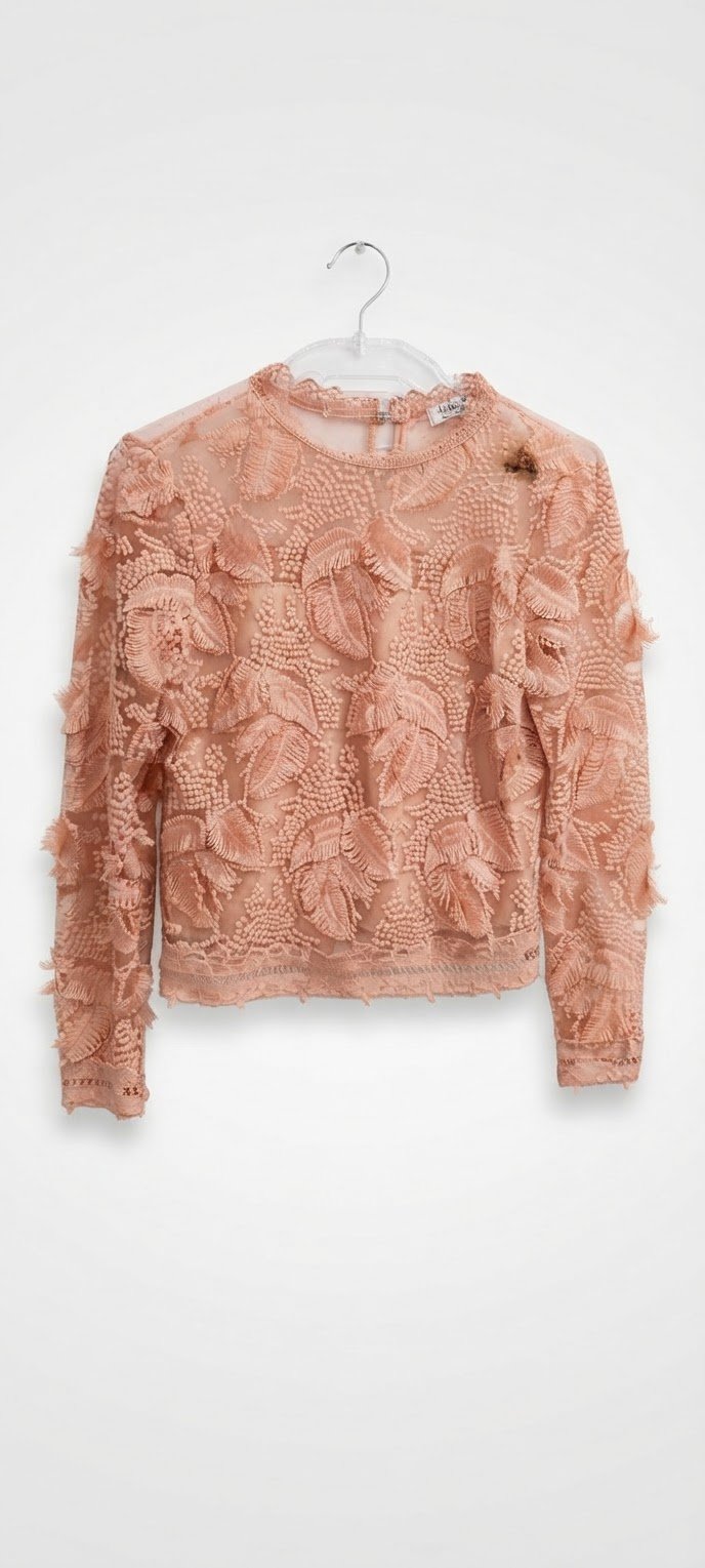 Chemise dentelle très chic 