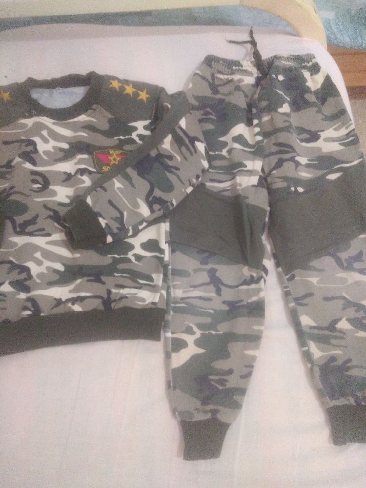 Tenue militaire 