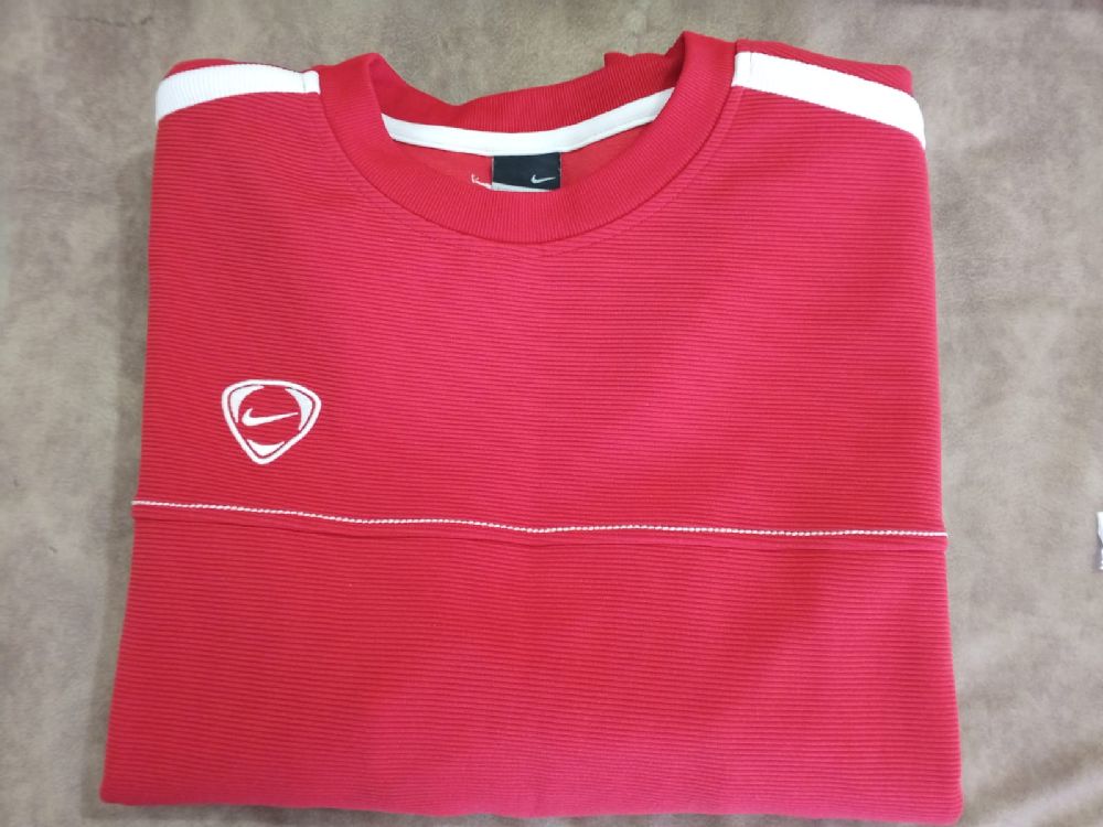 Pull nike