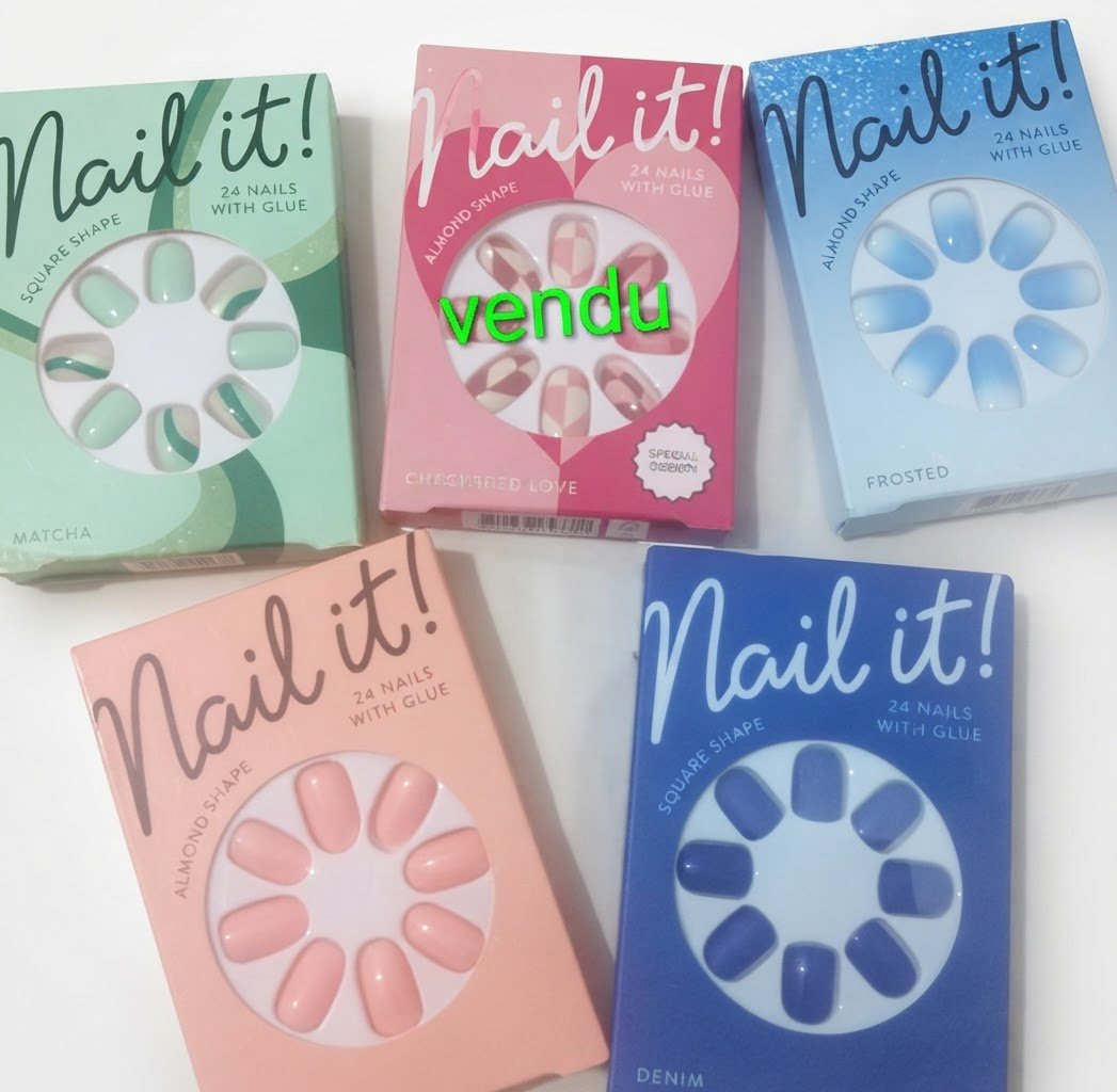 Lot faux ongles 