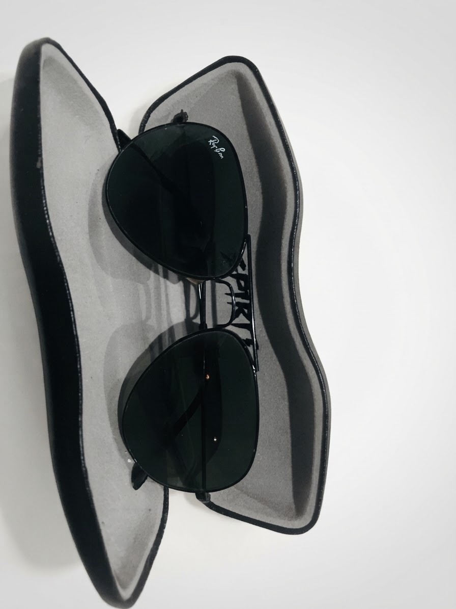 Lunette contre soleil Rayban petit modèle 