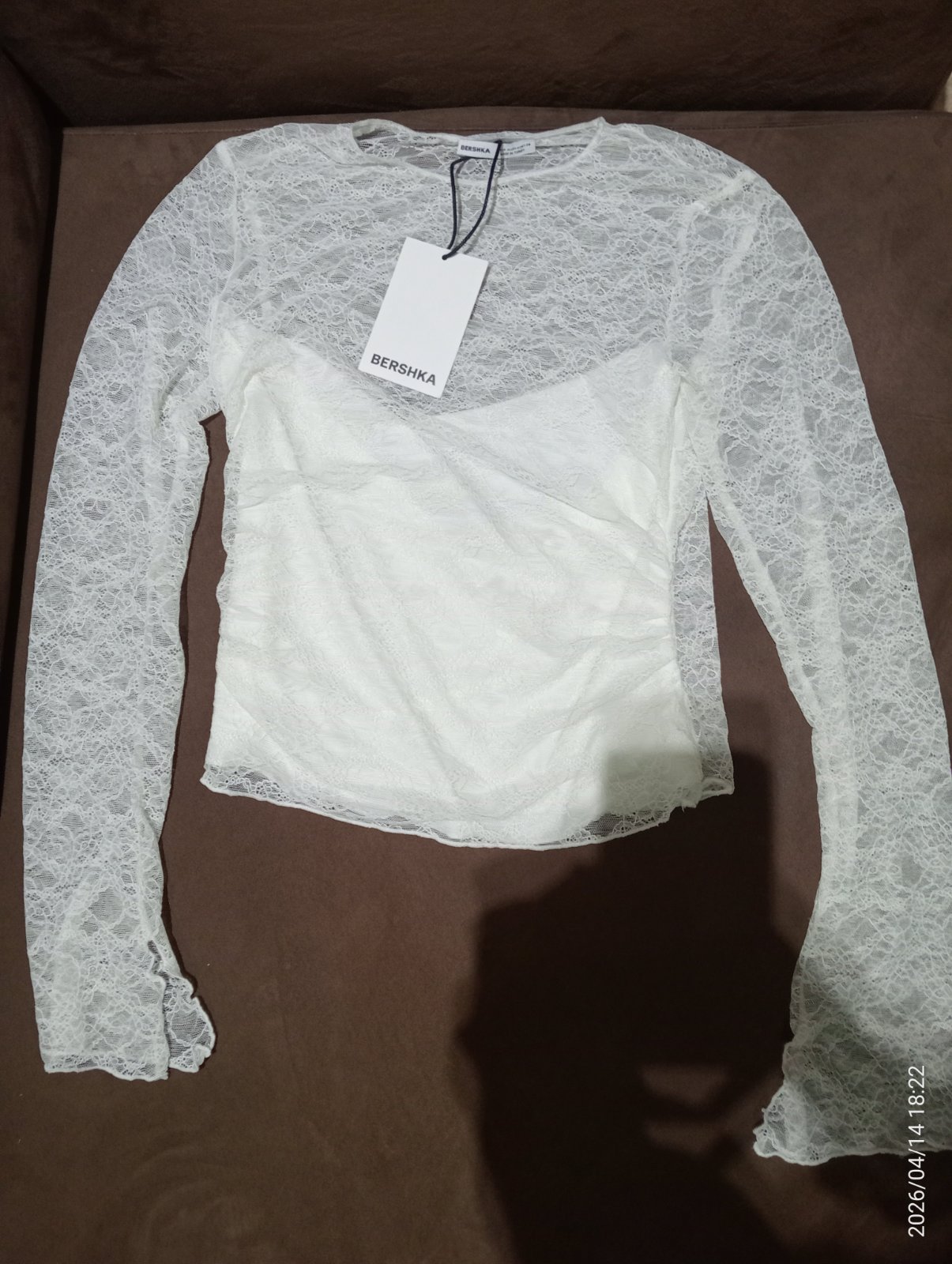 Lace top bershka taille M