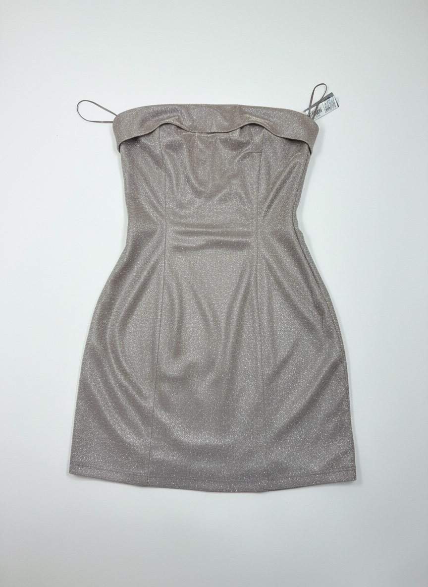 Robe courte à paillettes soirée