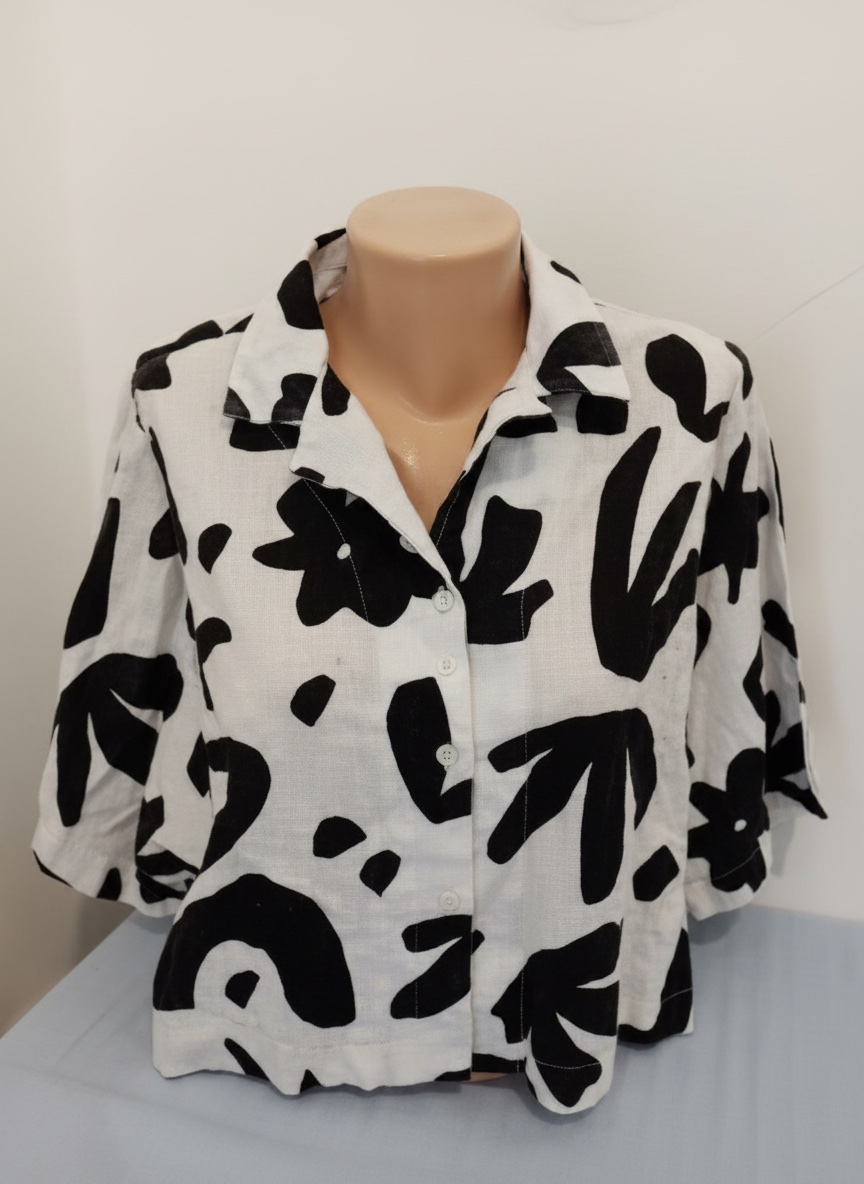 Chemise courte bershka 🖤🤍