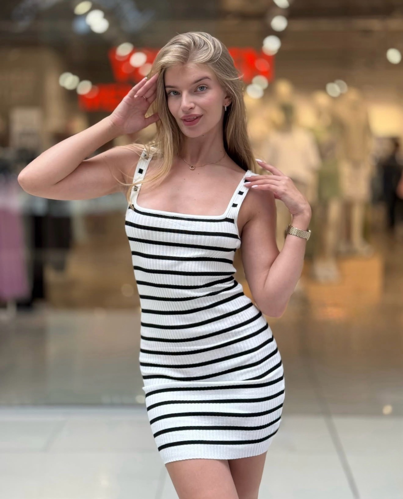 Robe courte moulante